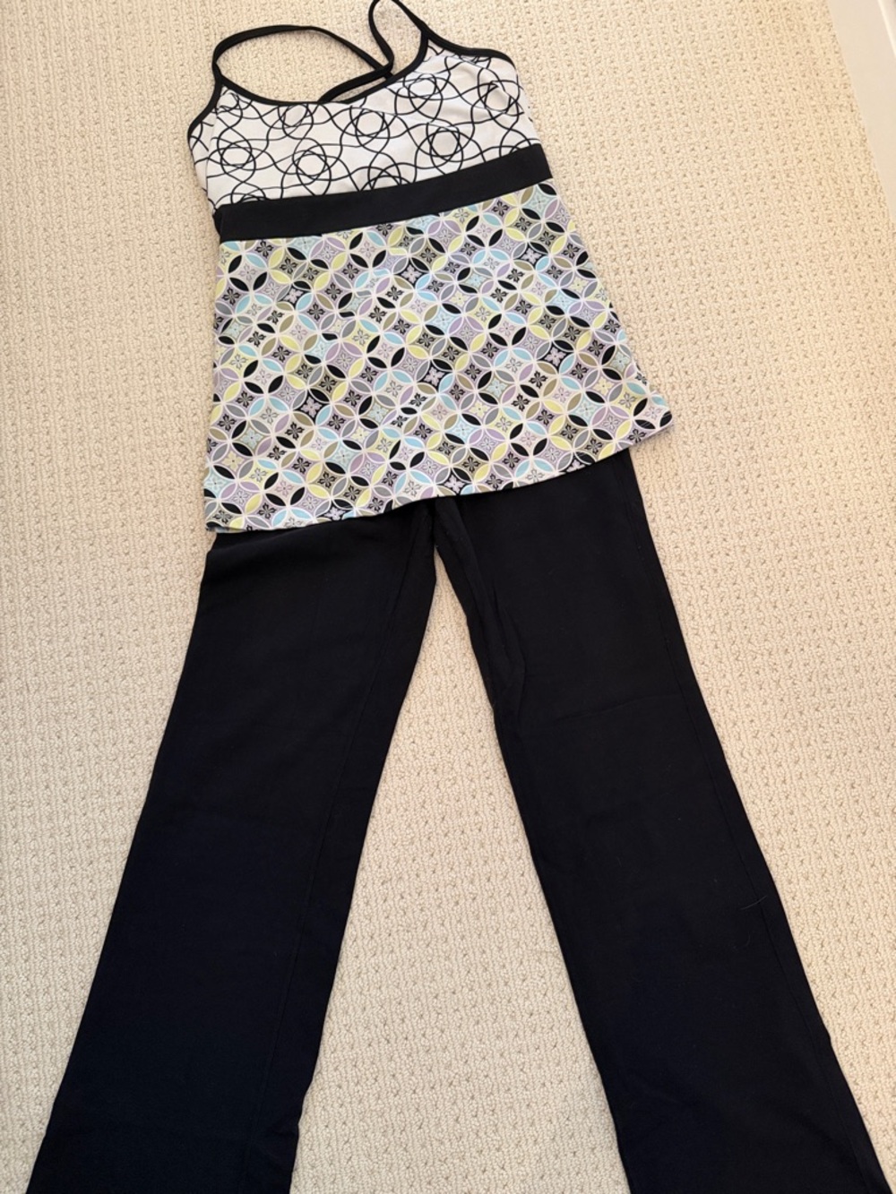Lululemon Yoga Pants- flare leg size 6 with Soybu Medium yoga top